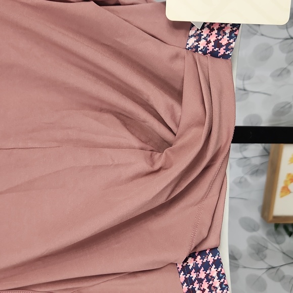 Fabletics Powertouch Front Twist Tank - Picture 3 of 6